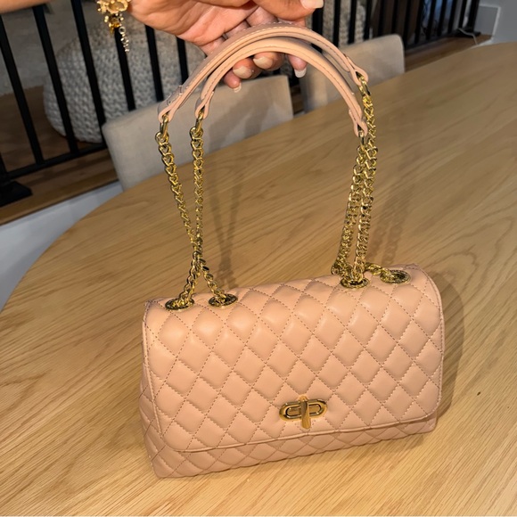 Elegant Quilted Tan Handbag - Picture 1 of 2